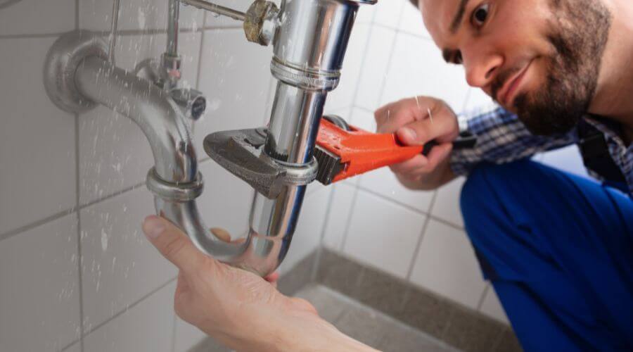 Professional main water service line pull services in Kendall, Miami